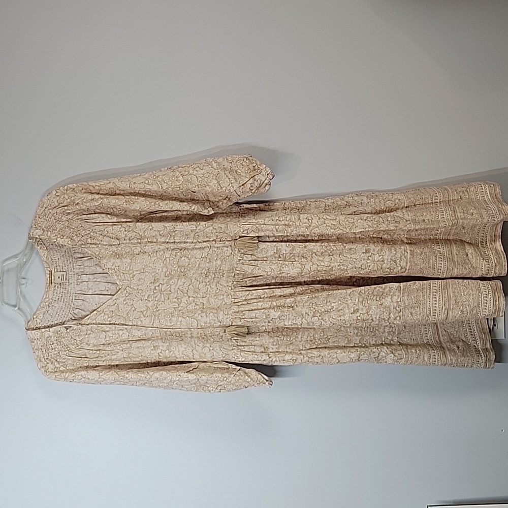 Magaschoni Linen Midi Dress with pockets cottagecore prairie cream floral